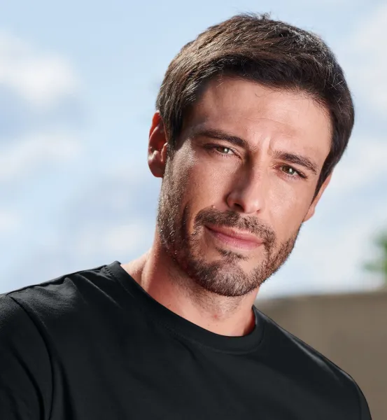 Ανδρικό απλό μπλουζάκι - Κλασική στρογγυλή λαιμόκοψη